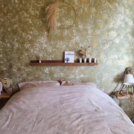 Invitation A La Detente דירה