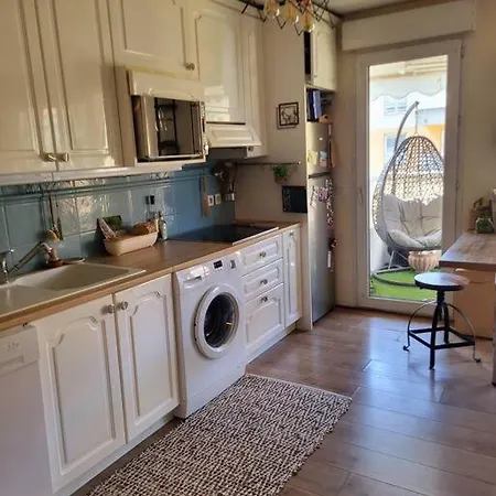 Invitation A La Detente דירה